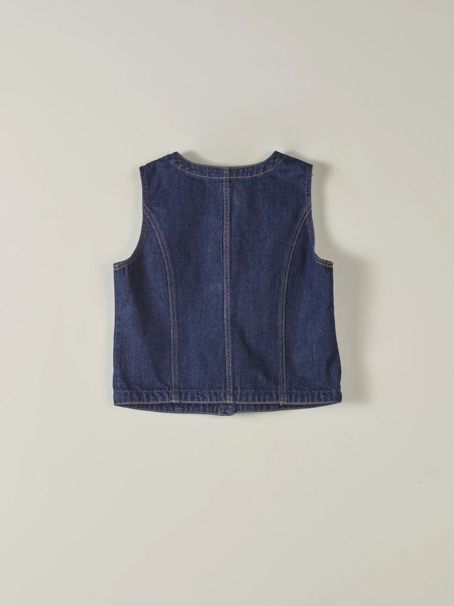 Thea Vest